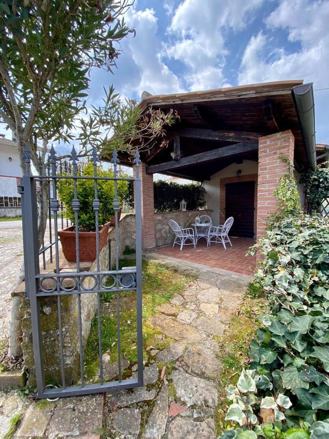 Il Poggio Degli Ulivi Apartment Collicello ภายนอก รูปภาพ